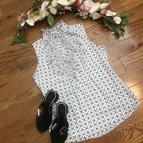 White House Black Market Tops - White House Black Market Top